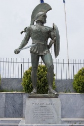 Leonidas statue.jpg